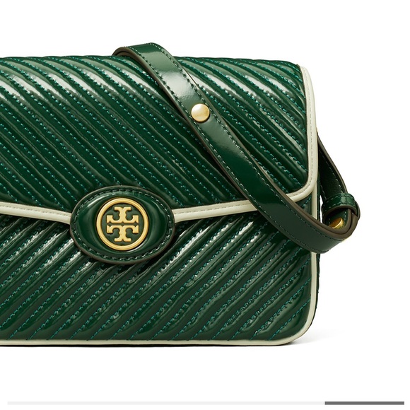 New Tory Burch ROBINSON PATENT QUILTED SHOULDER BAG - Picture 8 of 17